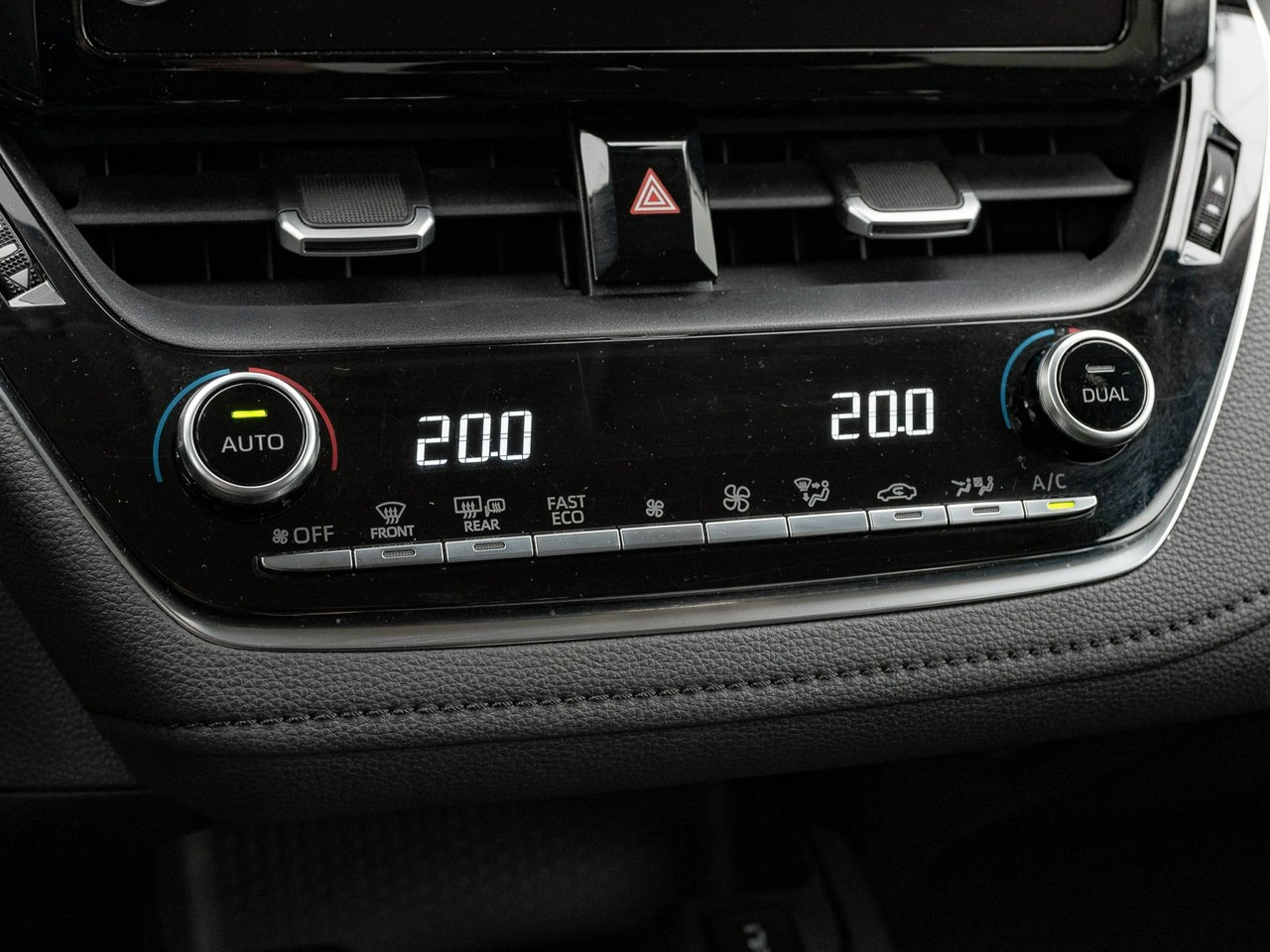 Toyota Corolla - Zdjęcie 18