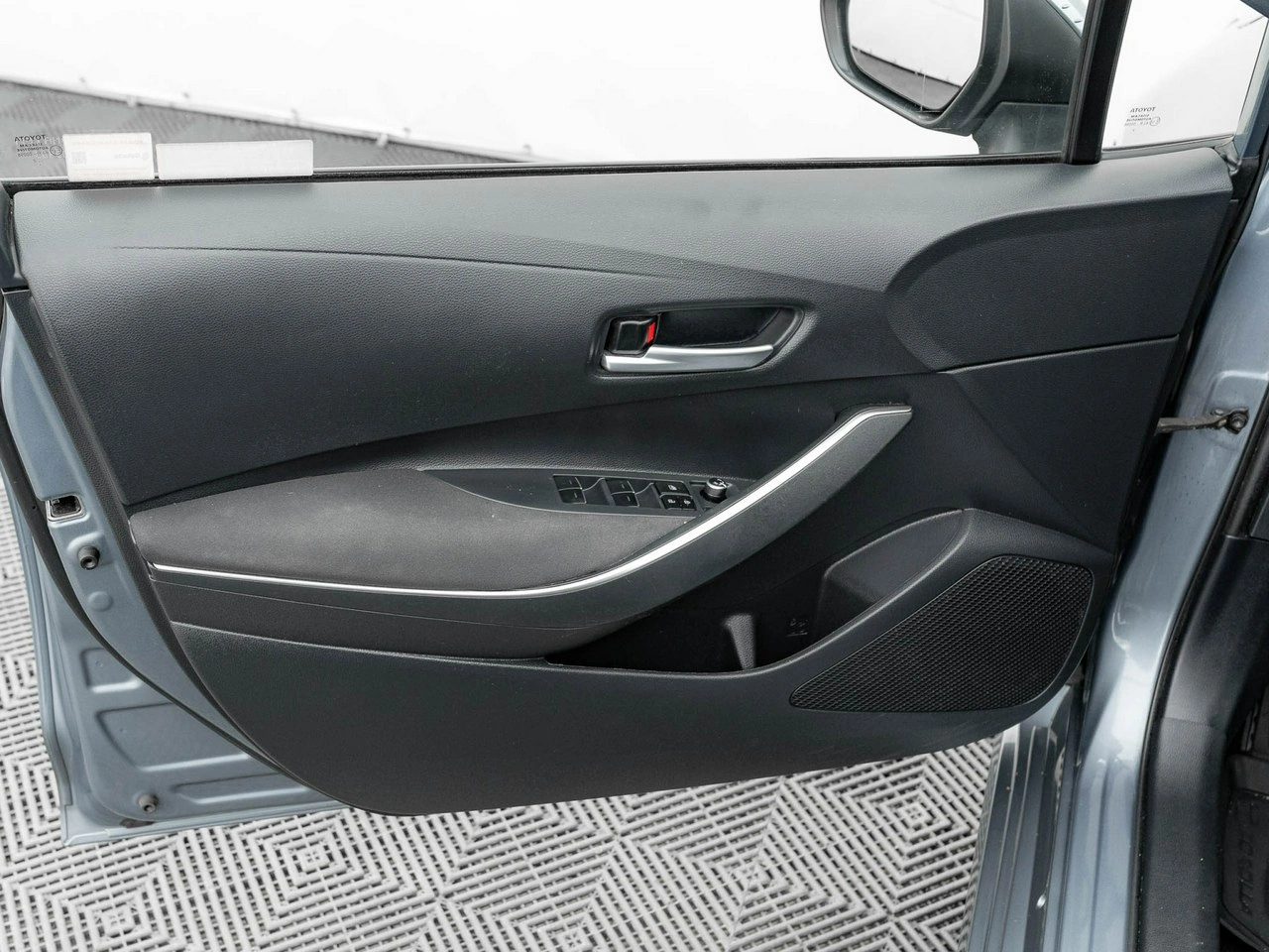 Toyota Corolla - Zdjęcie 9