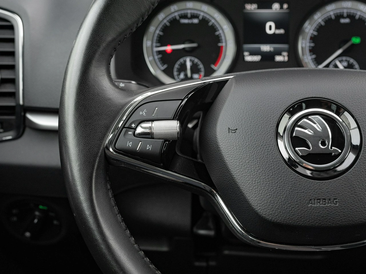 Skoda Karoq - Zdjęcie 13