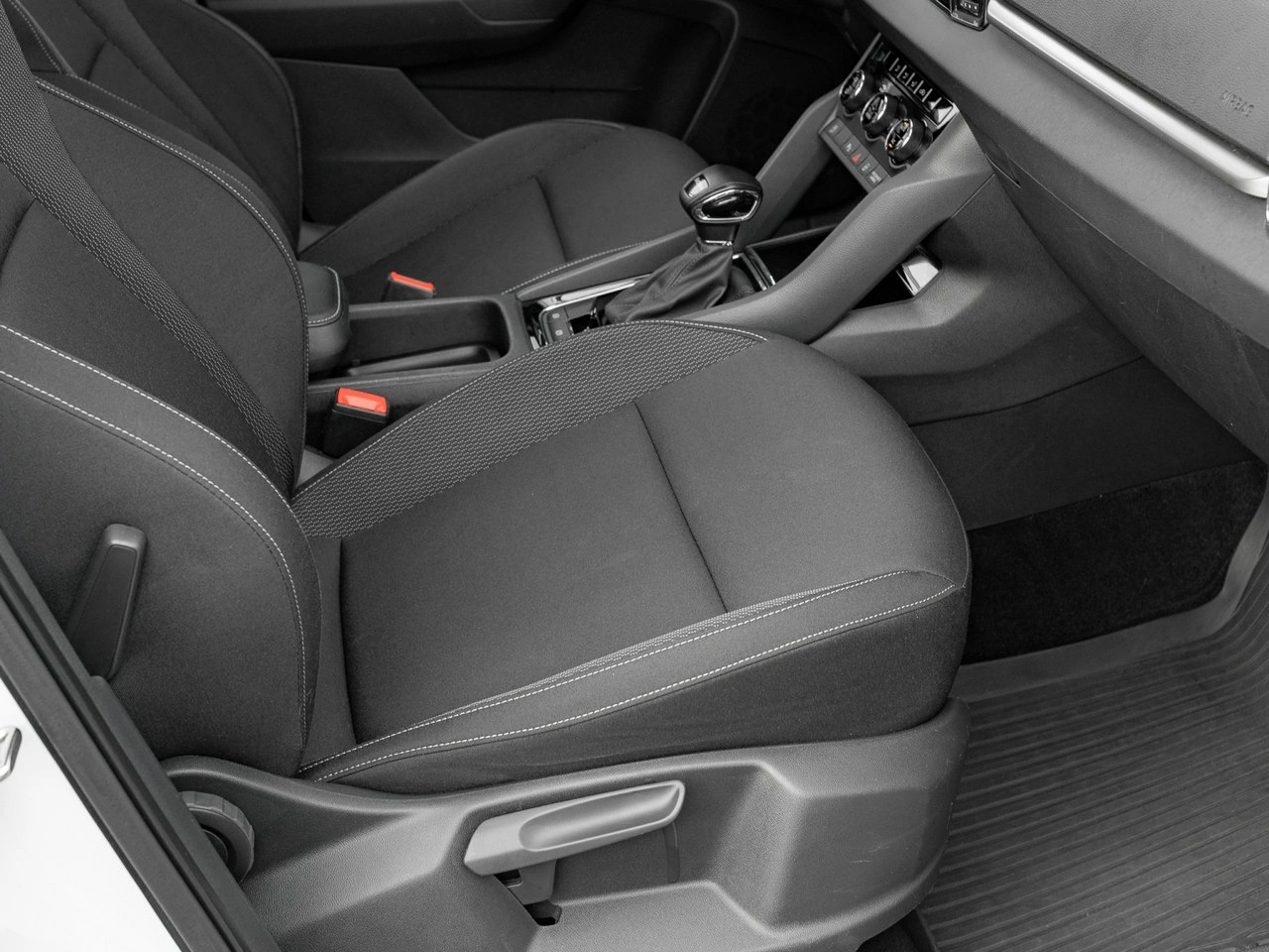 Skoda Karoq - Zdjęcie 27