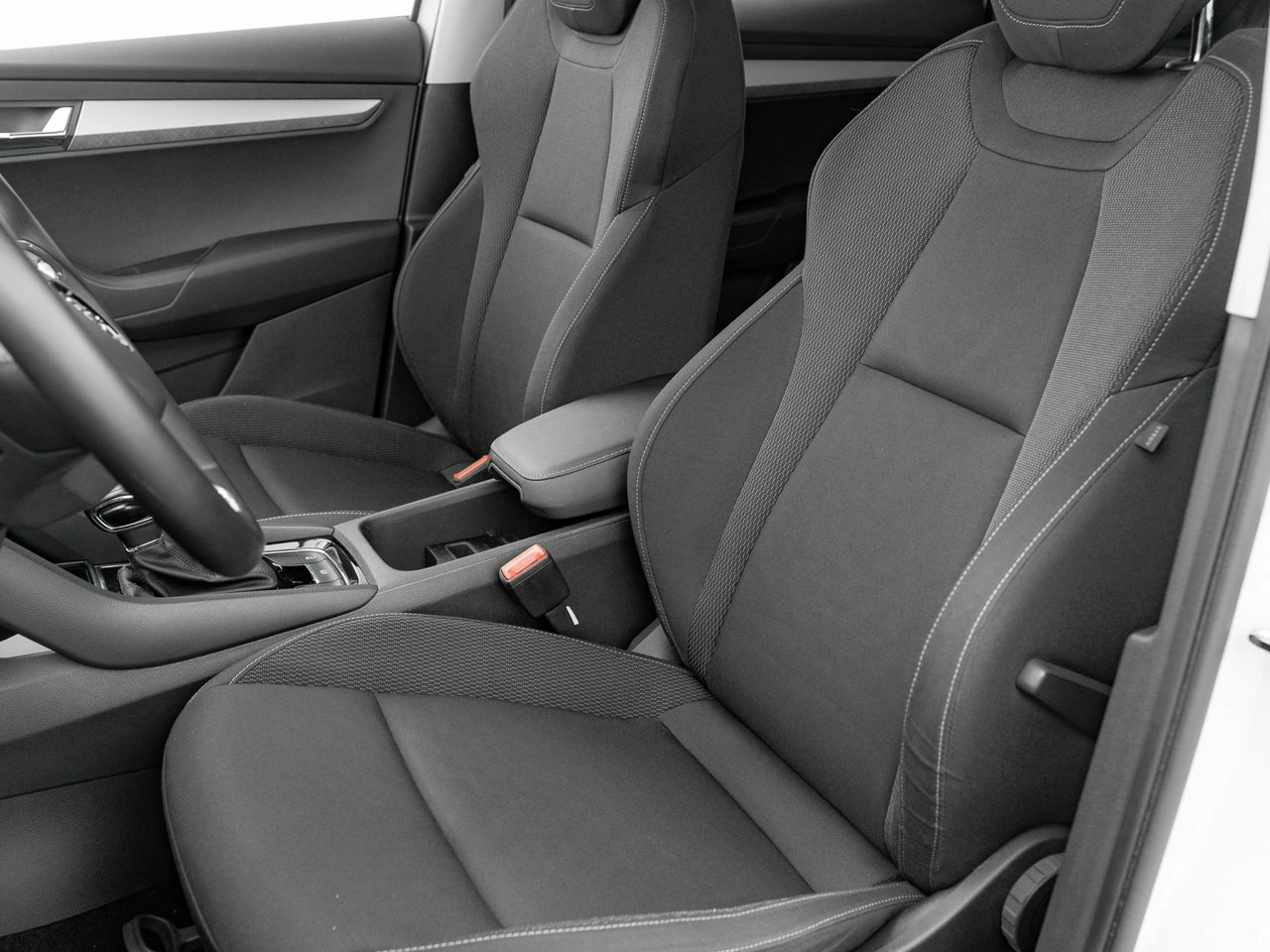 Skoda Karoq - Zdjęcie 12