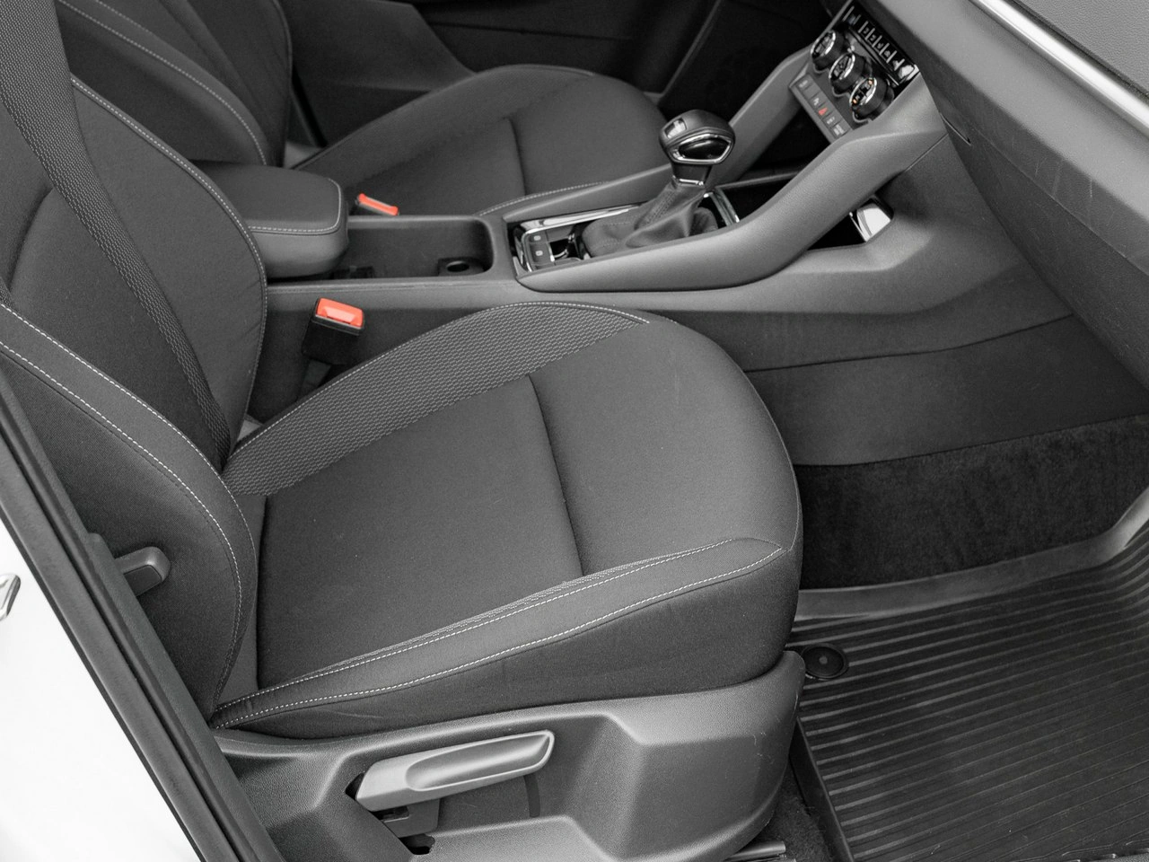 Skoda Karoq - Zdjęcie 28