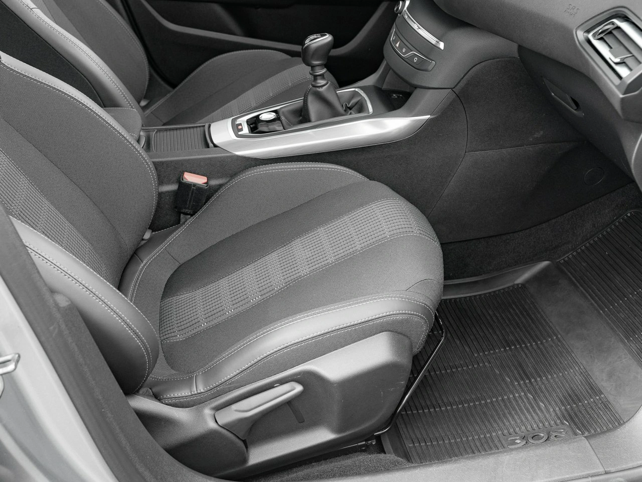 Peugeot 308 SW - Zdjęcie 29