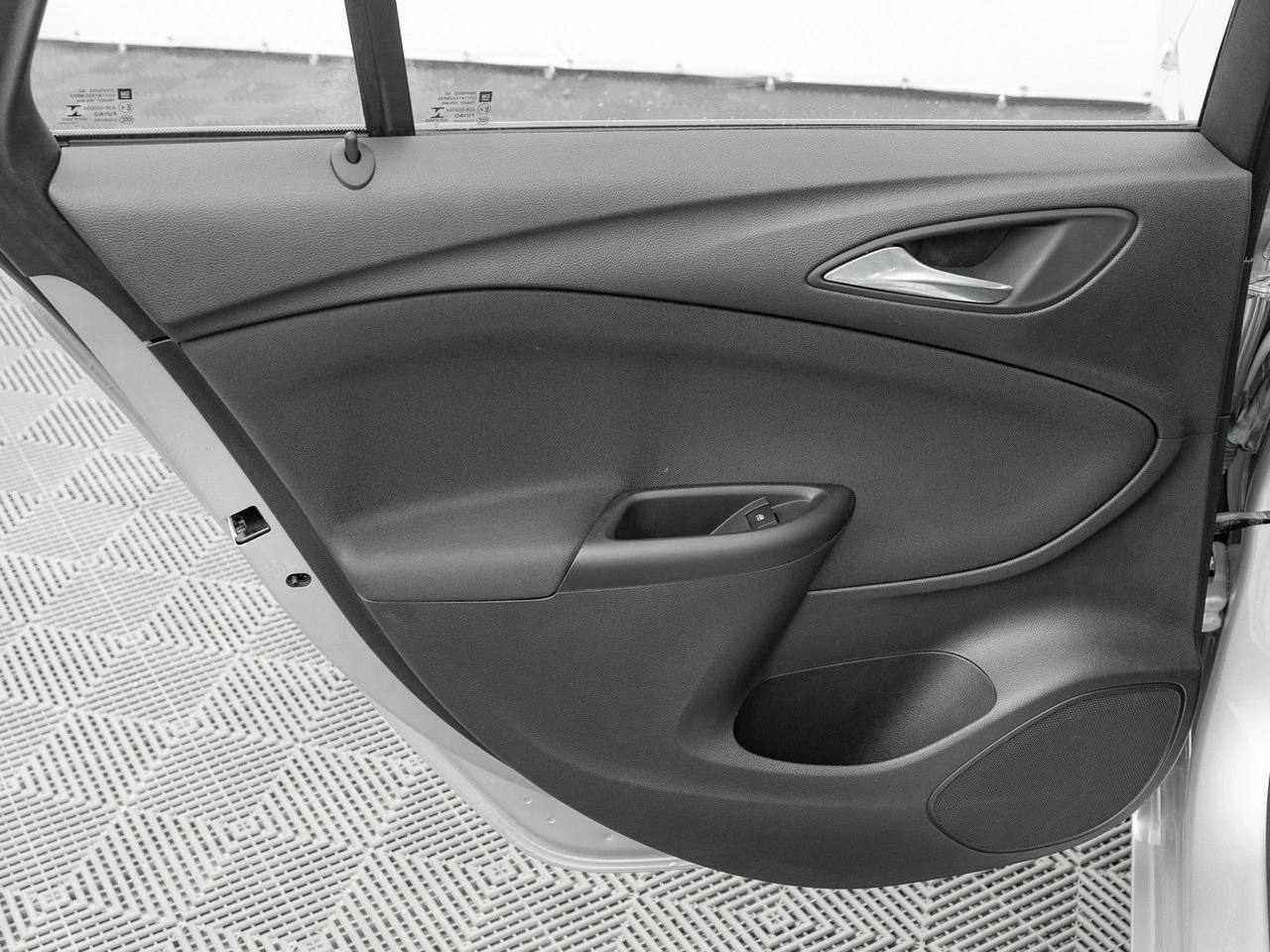 Opel Astra - Zdjęcie 23