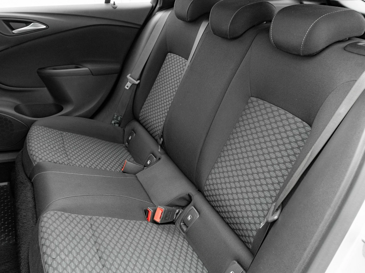 Opel Astra - Zdjęcie 25