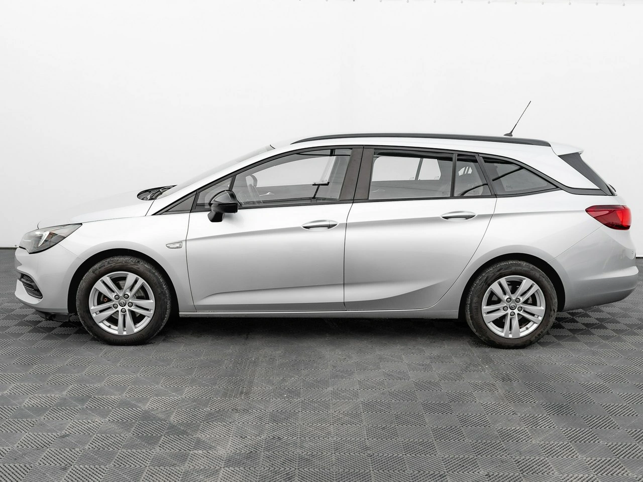 Opel Astra - Zdjęcie 8