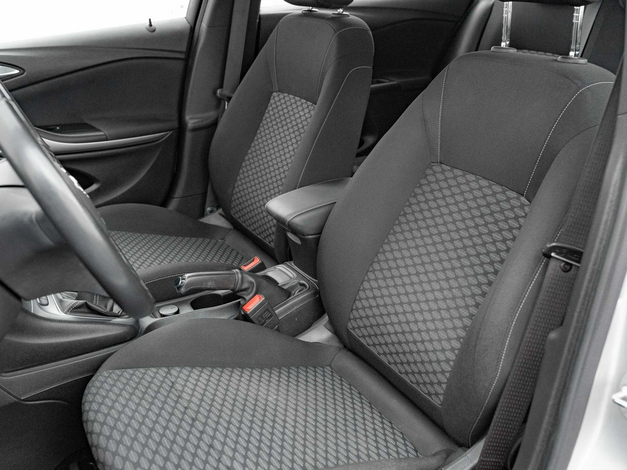 Opel Astra - Zdjęcie 11