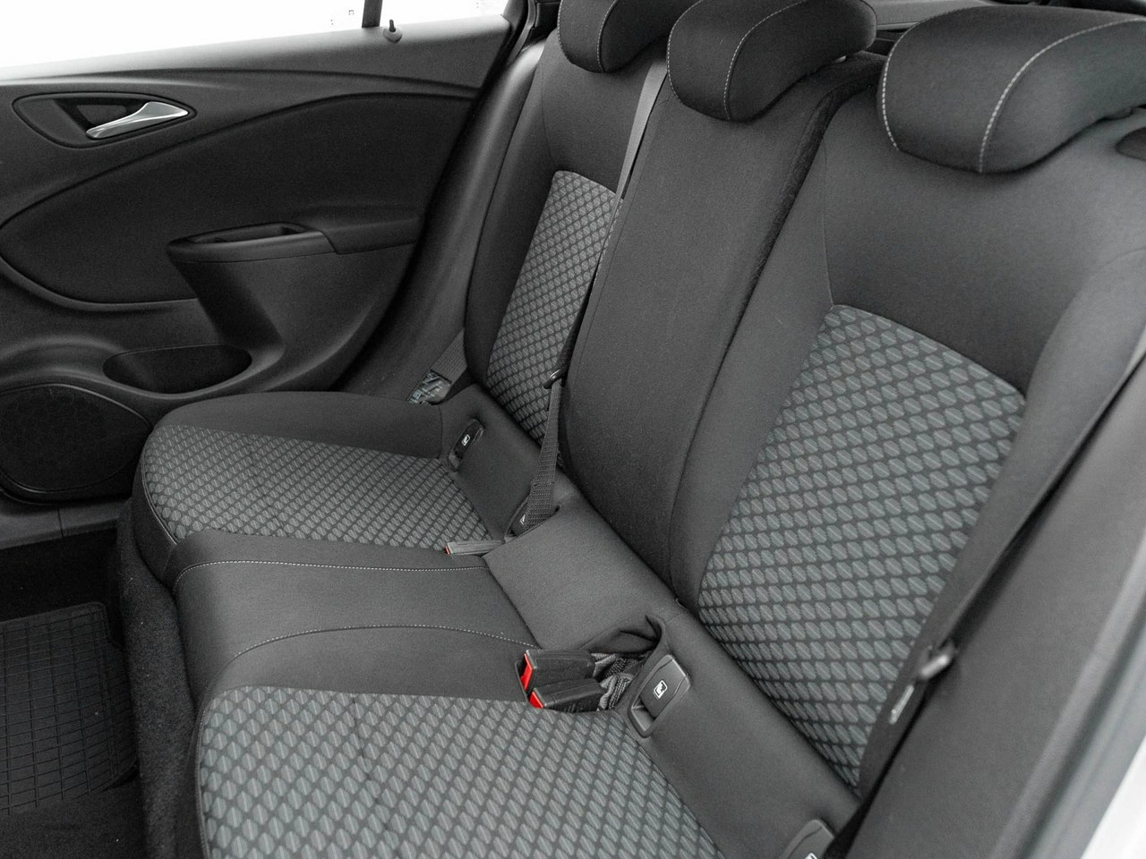 Opel Astra - Zdjęcie 24