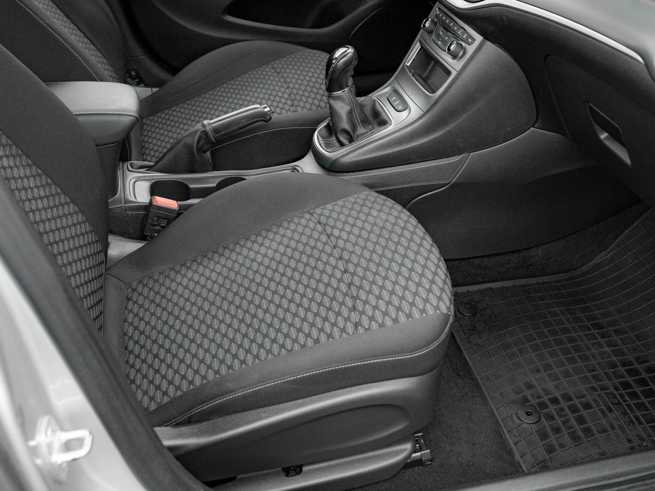 Opel Astra - Zdjęcie 28