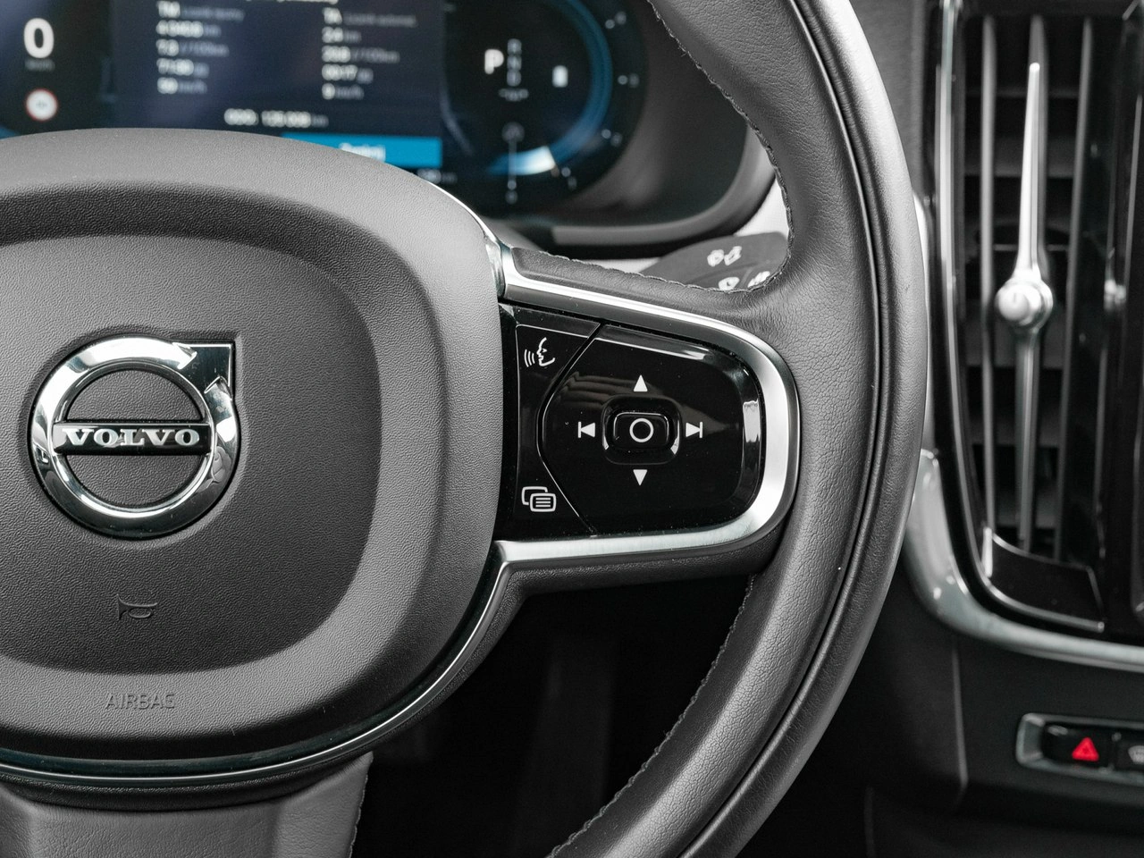 Volvo S90 - Zdjęcie 16