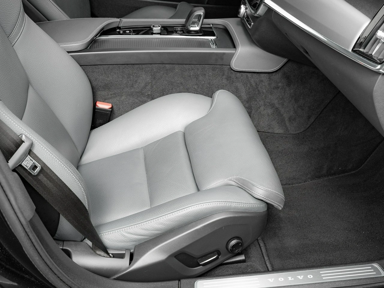 Volvo S90 - Zdjęcie 31