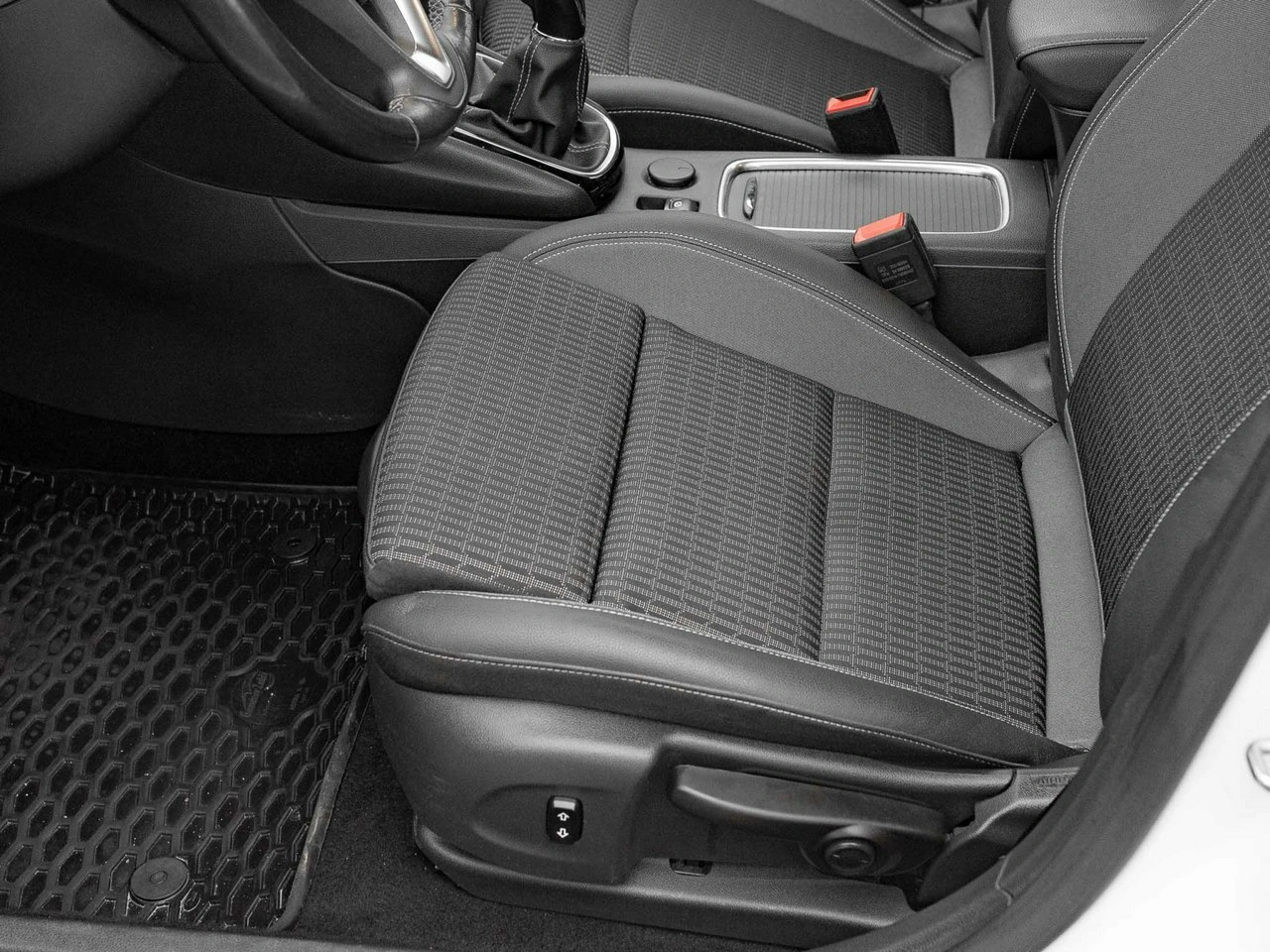 Opel Astra - Zdjęcie 12