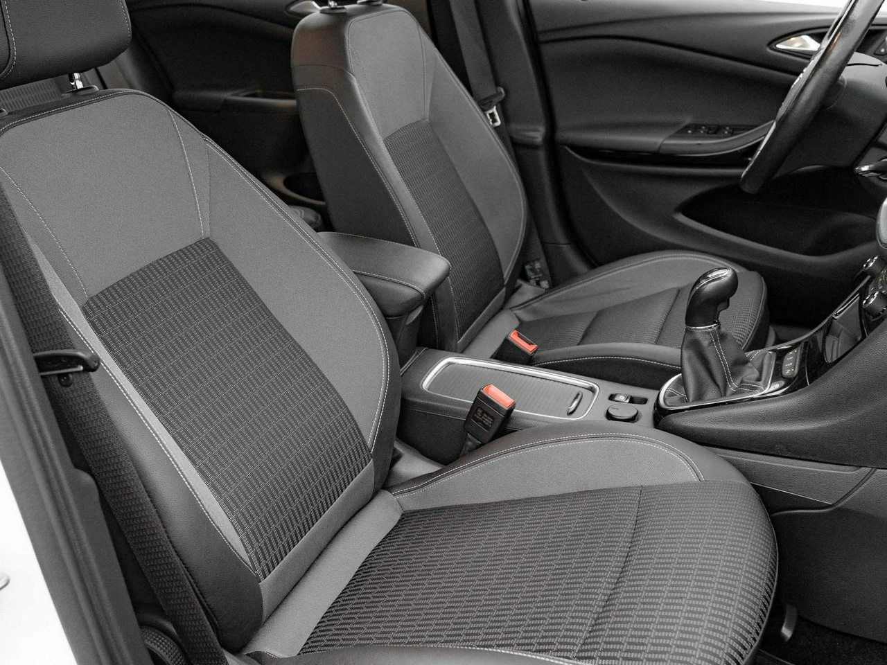 Opel Astra - Zdjęcie 29