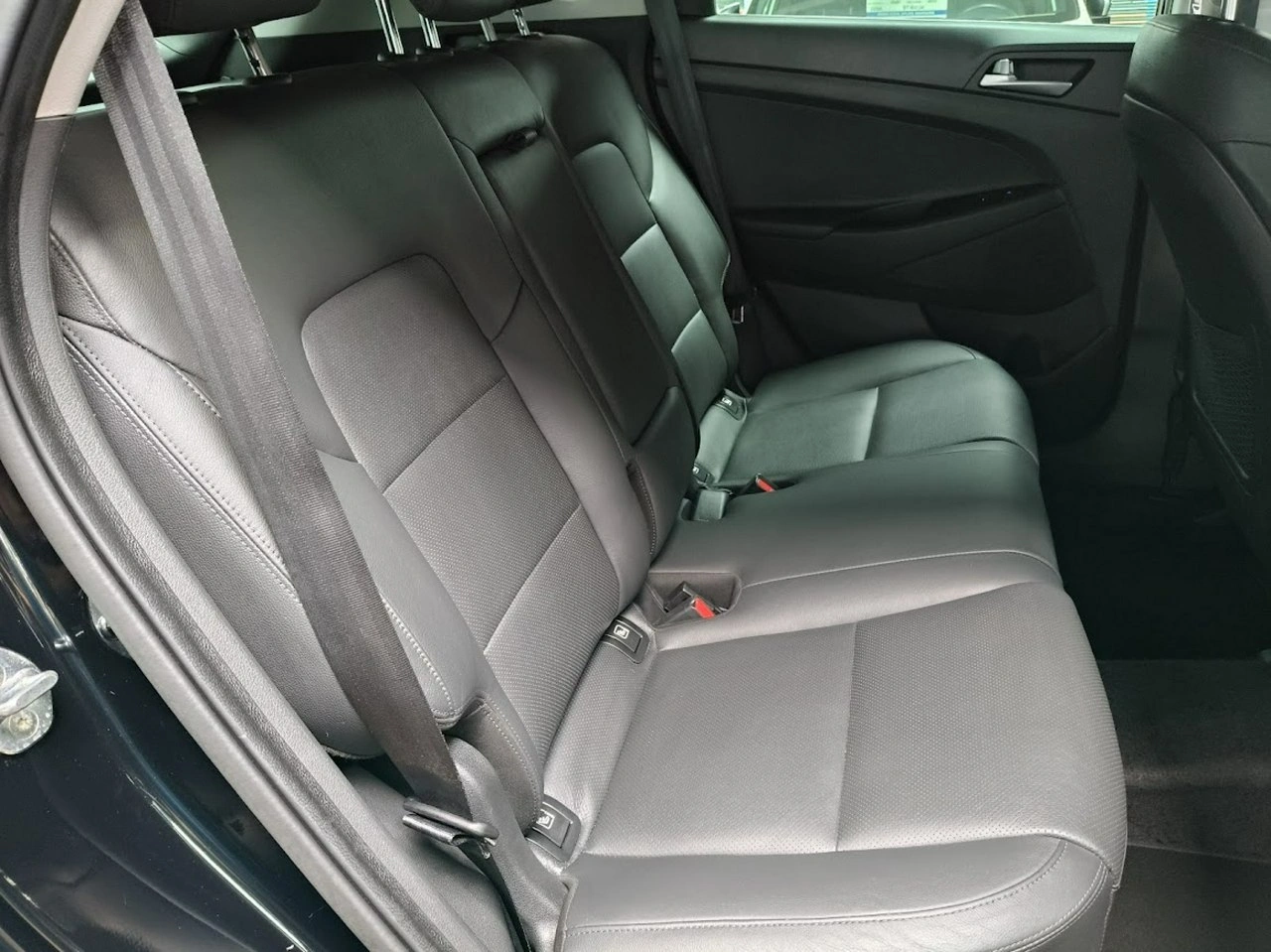 Hyundai Tucson - Zdjęcie 19