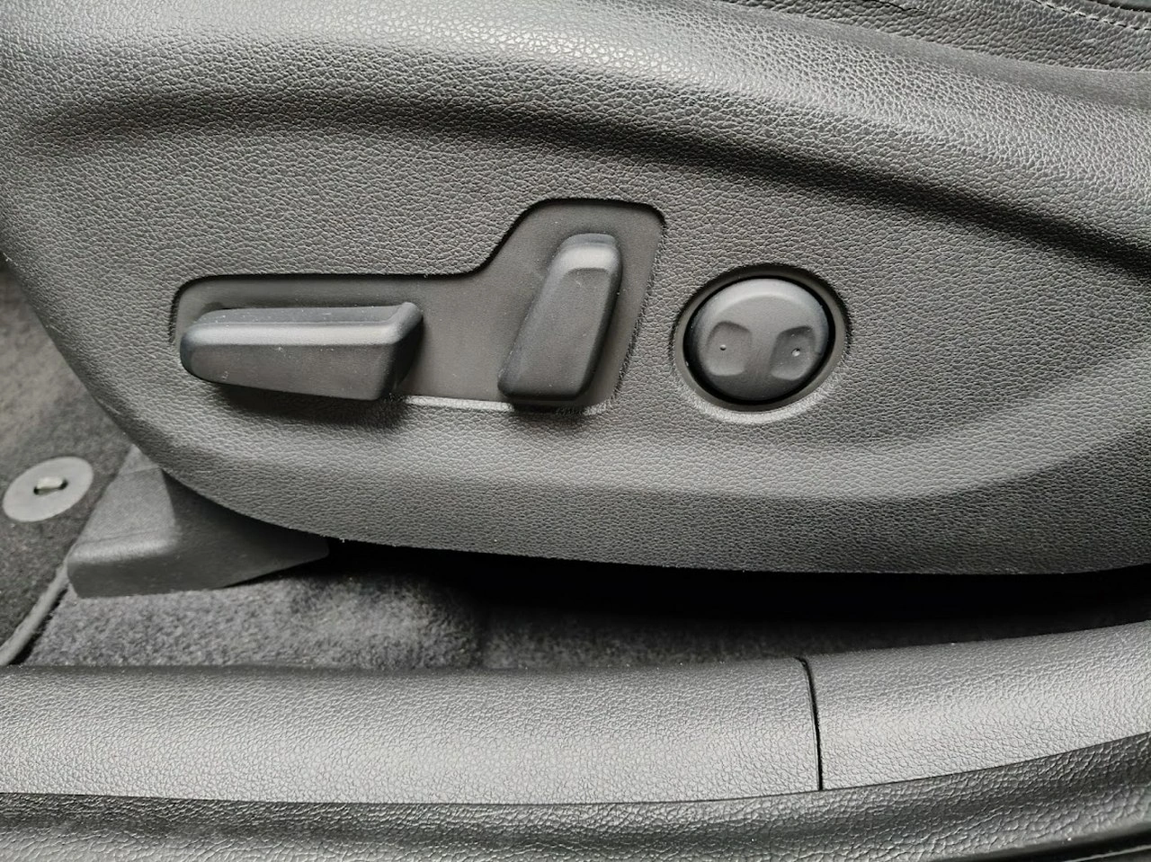 Hyundai Tucson - Zdjęcie 21