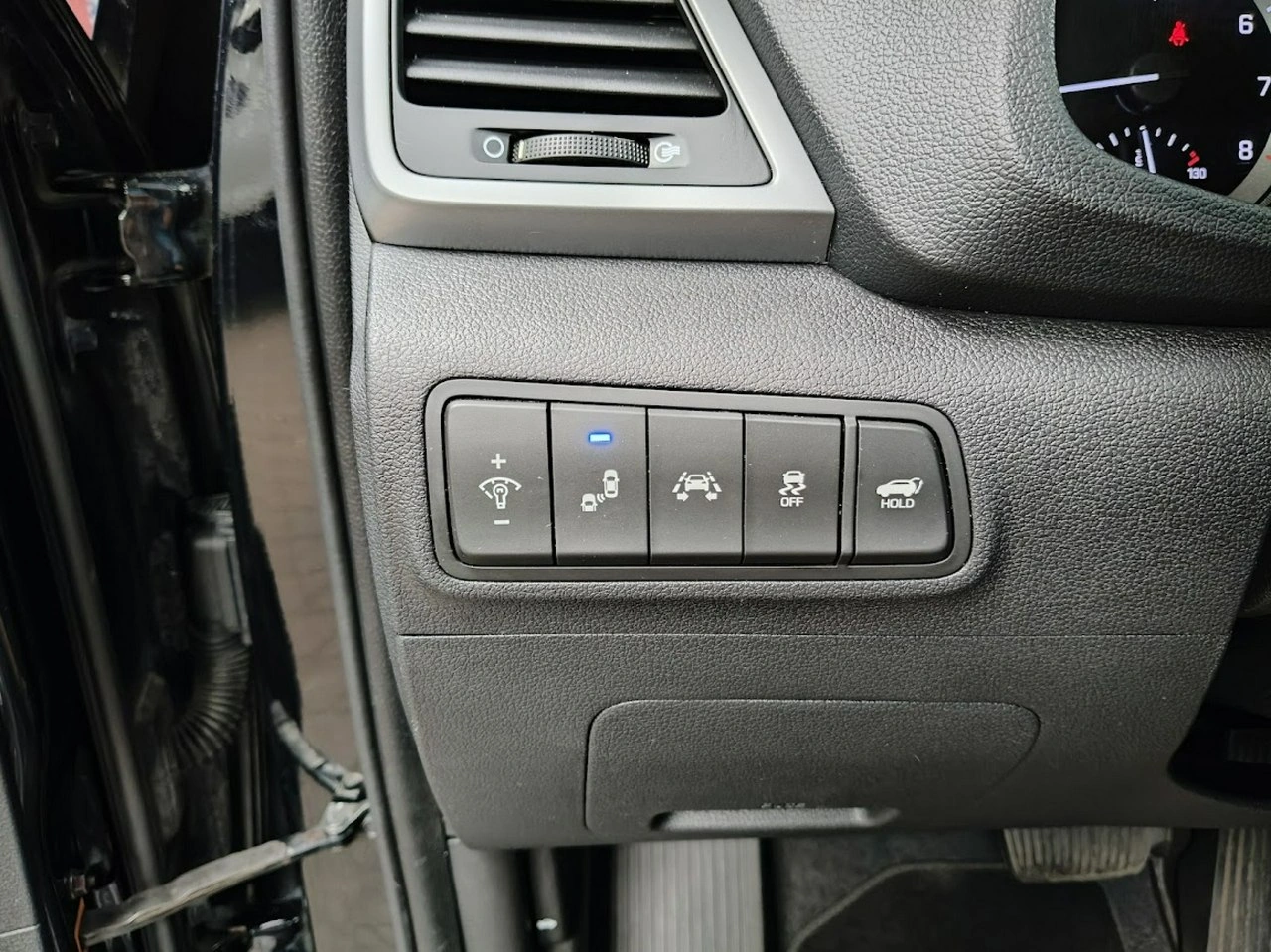 Hyundai Tucson - Zdjęcie 26