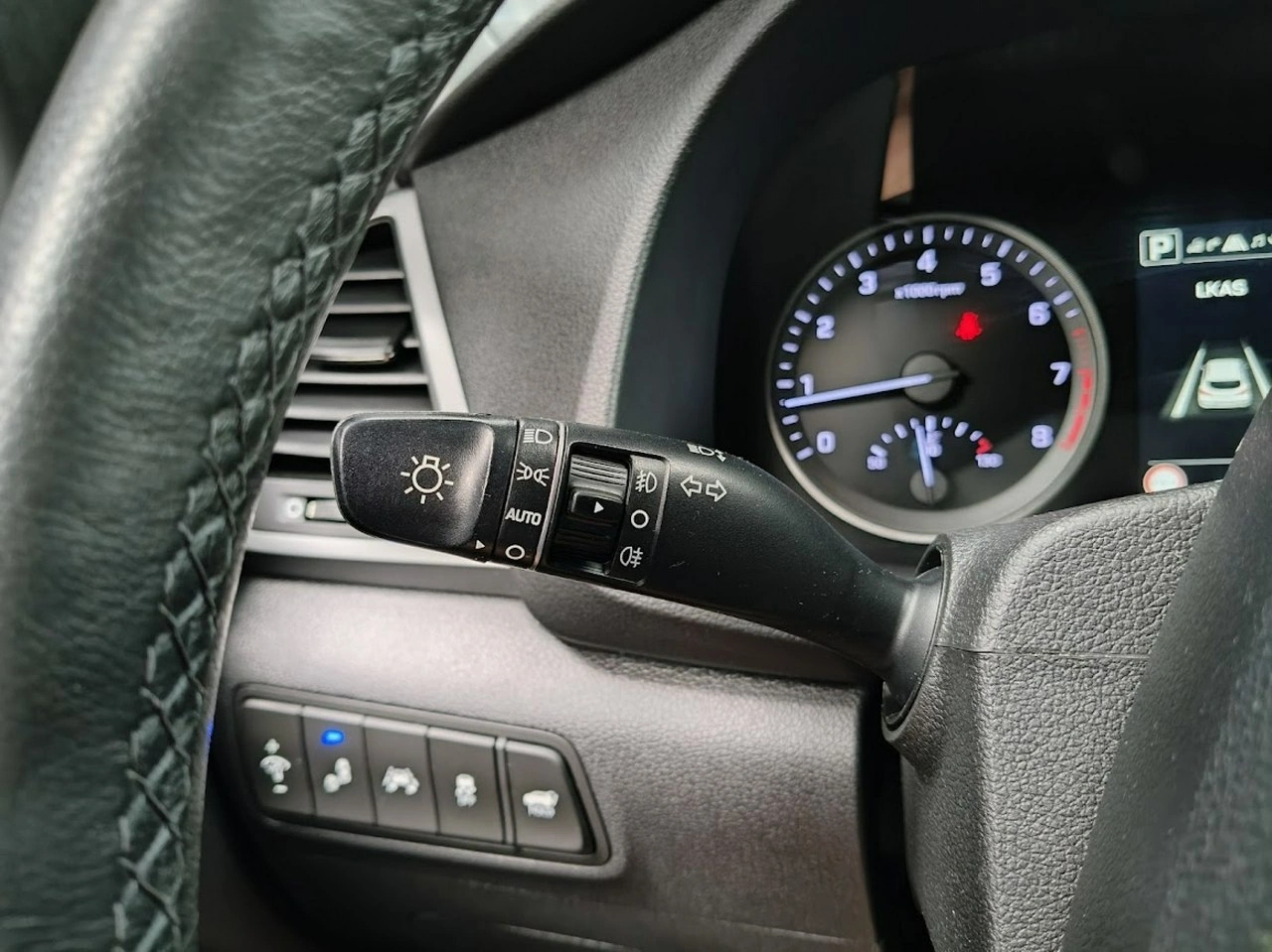 Hyundai Tucson - Zdjęcie 27