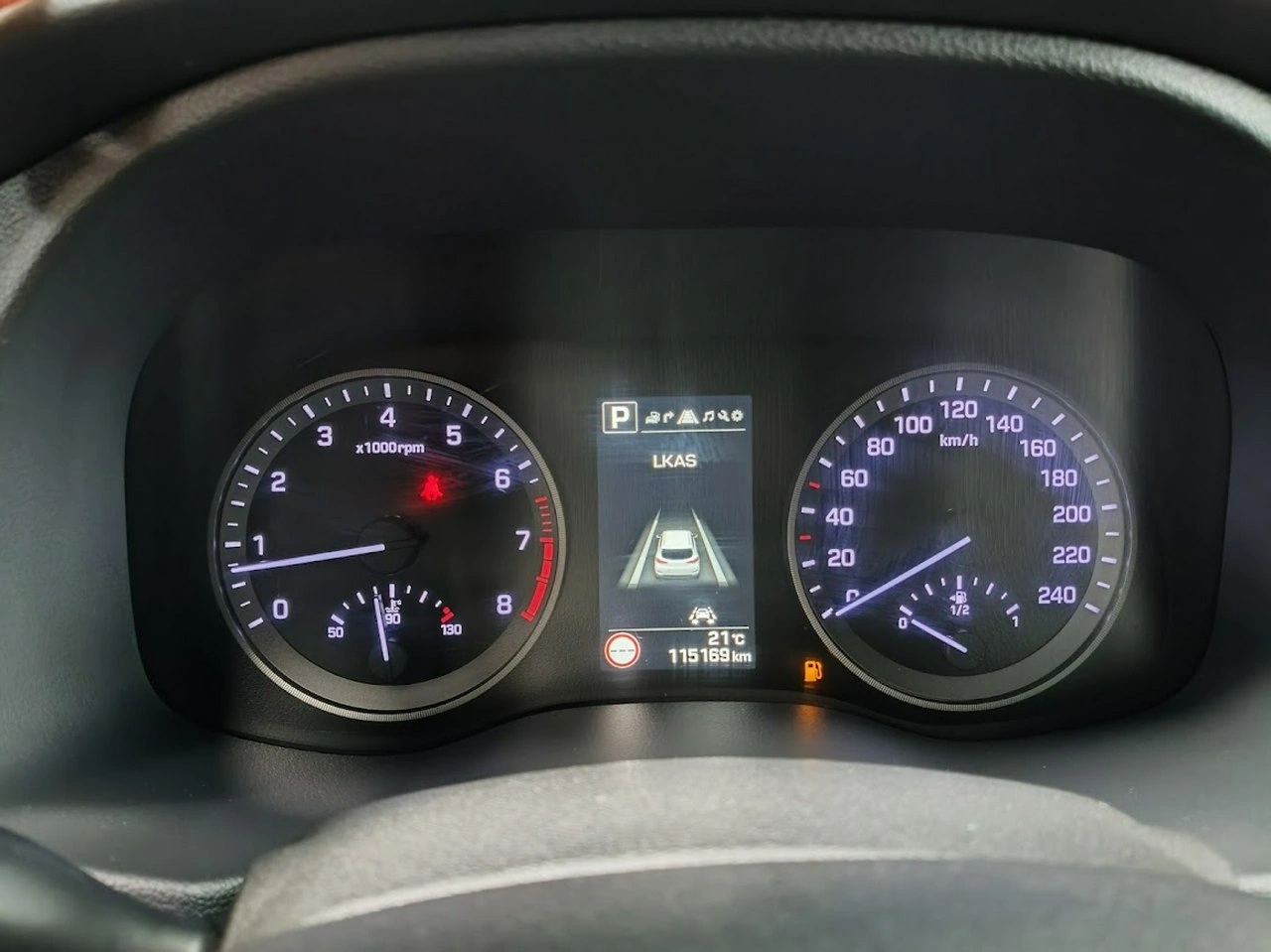 Hyundai Tucson - Zdjęcie 31