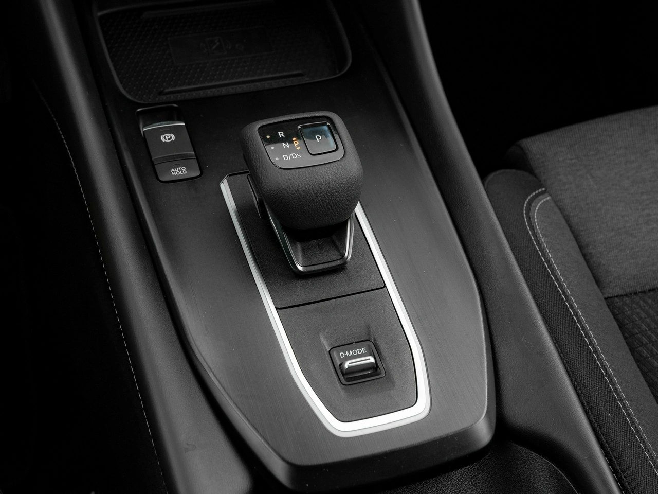 Nissan Qashqai - Zdjęcie 17