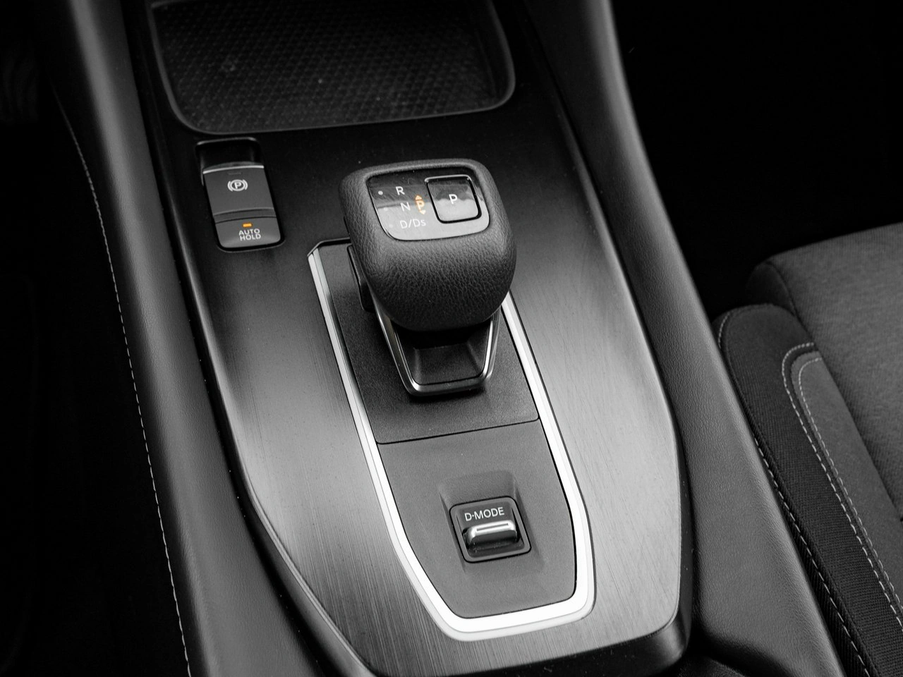 Nissan Qashqai - Zdjęcie 17