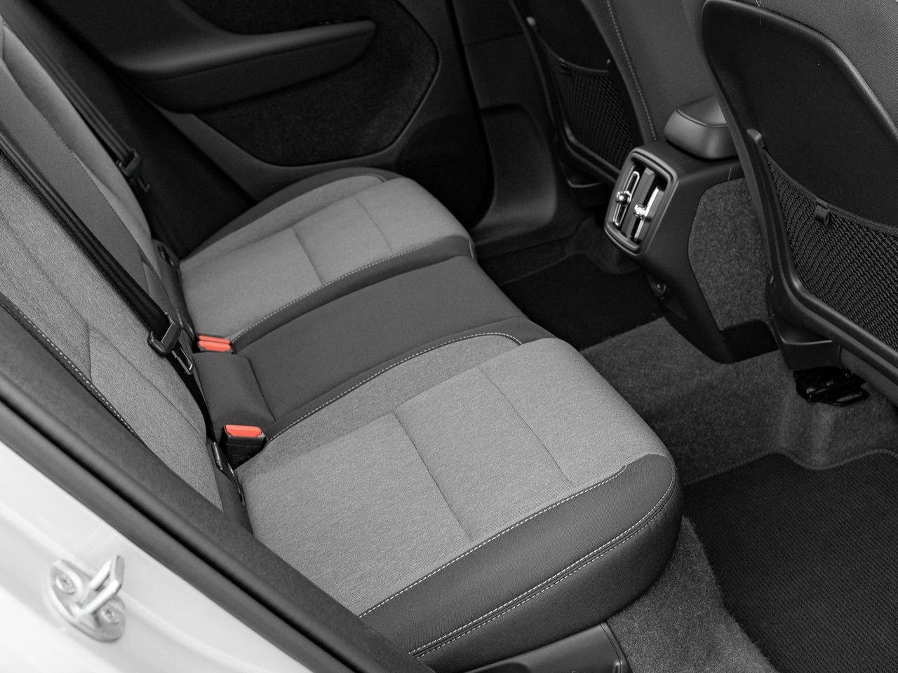 Volvo XC 40 - Zdjęcie 29