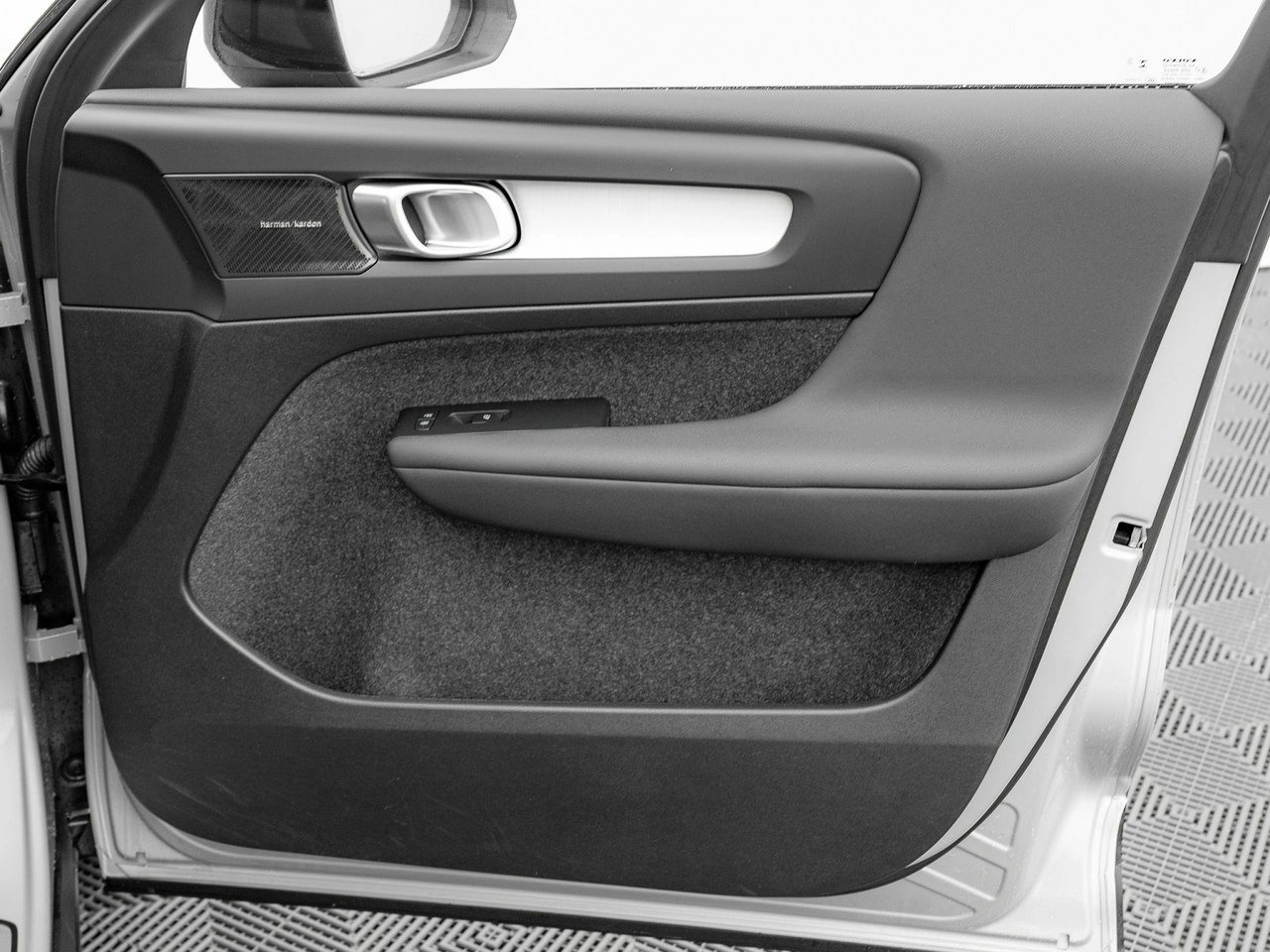 Volvo XC 40 - Zdjęcie 30