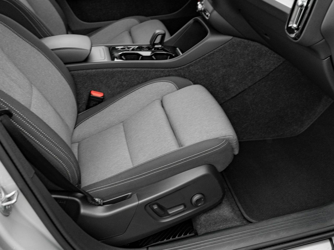 Volvo XC 40 - Zdjęcie 31