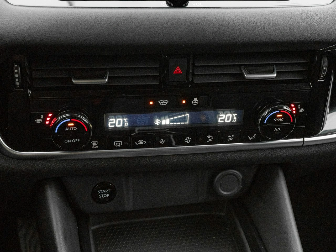 Nissan Qashqai - Zdjęcie 16