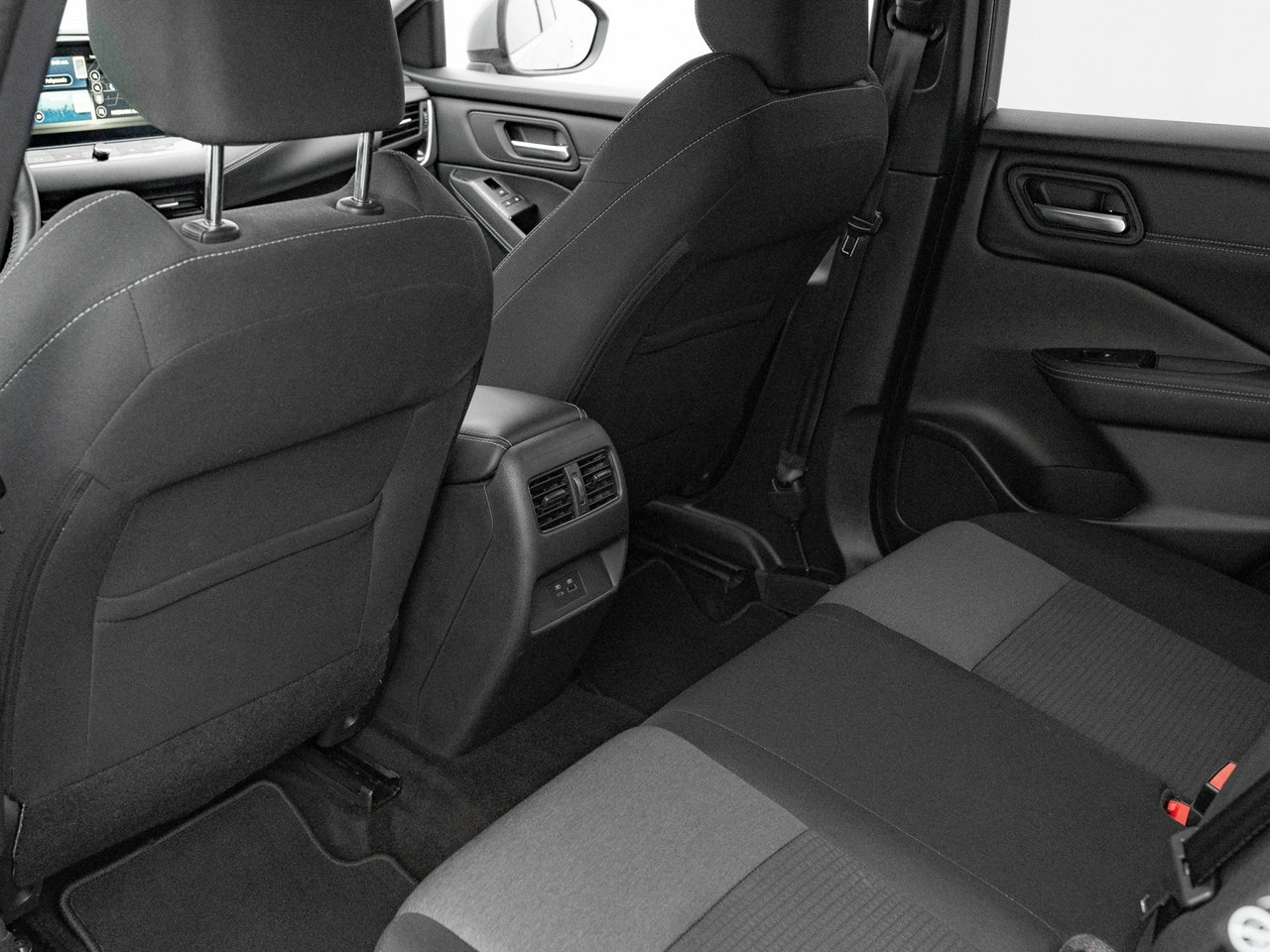 Nissan Qashqai - Zdjęcie 24