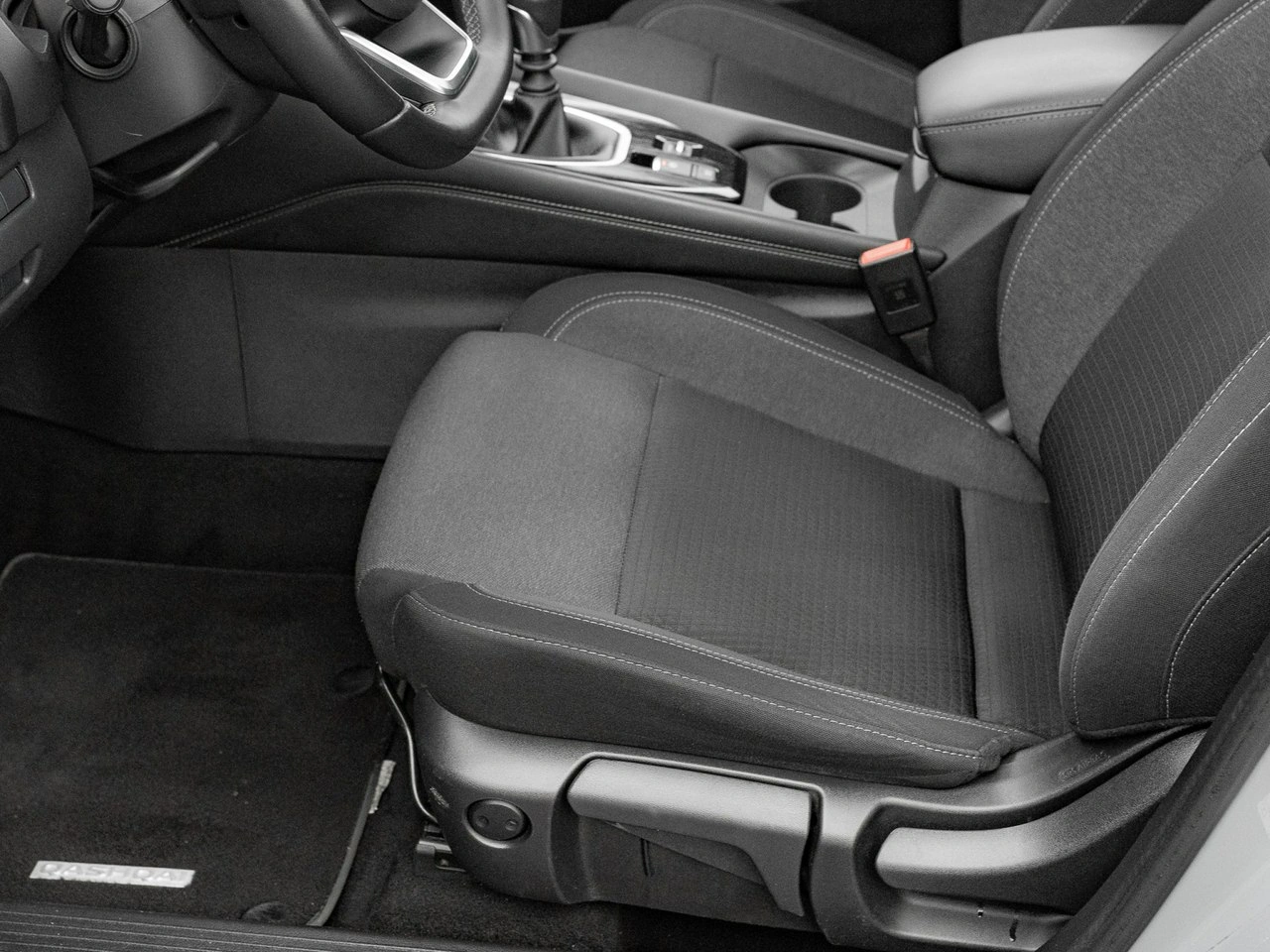 Nissan Qashqai - Zdjęcie 12