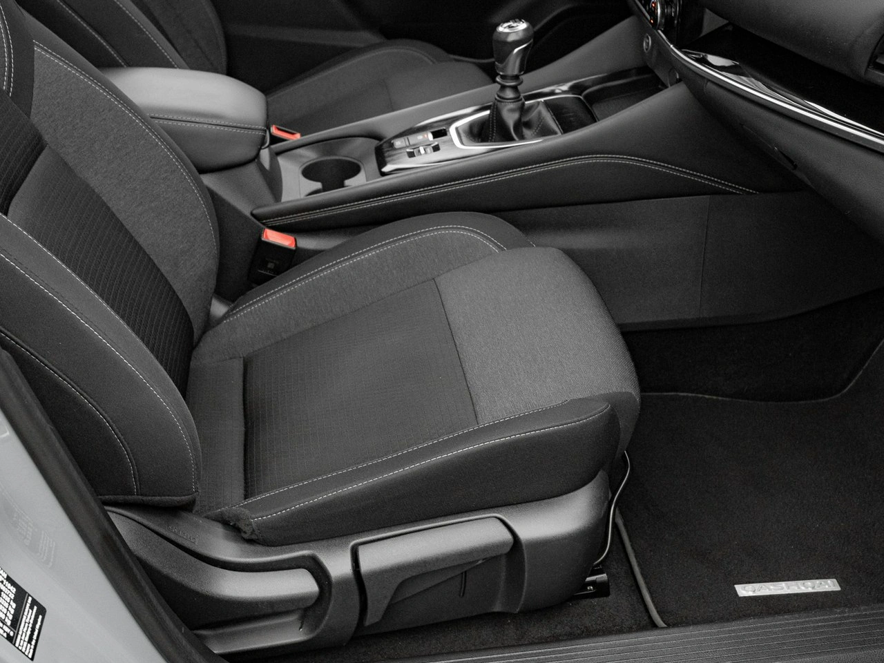 Nissan Qashqai - Zdjęcie 29