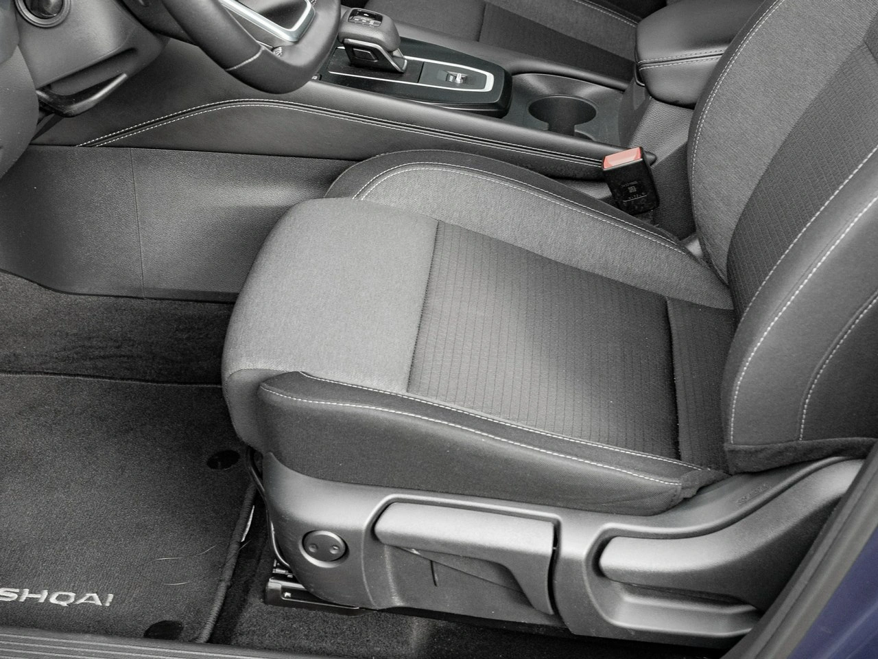 Nissan Qashqai - Zdjęcie 12