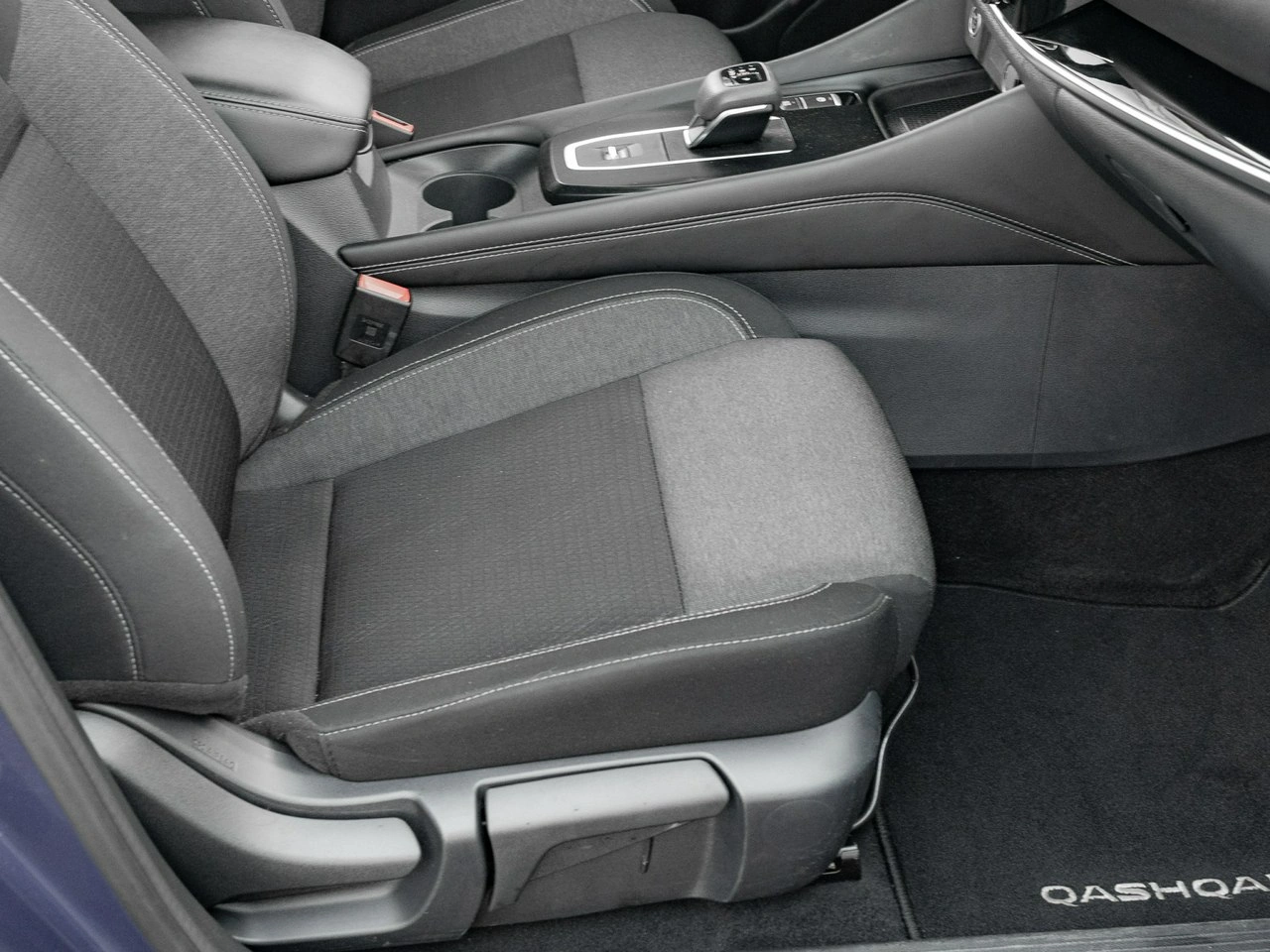 Nissan Qashqai - Zdjęcie 30