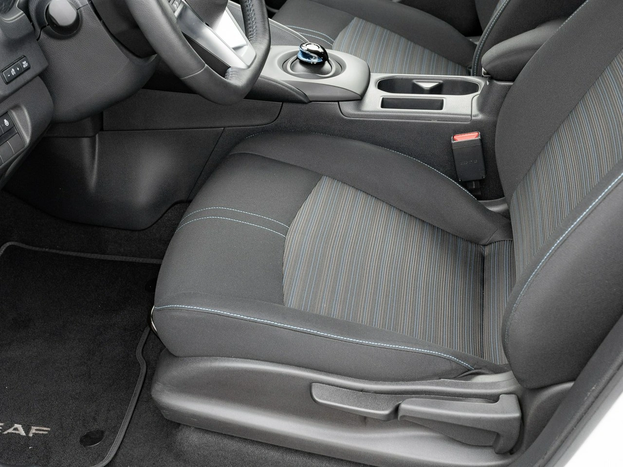 Nissan Leaf - Zdjęcie 12