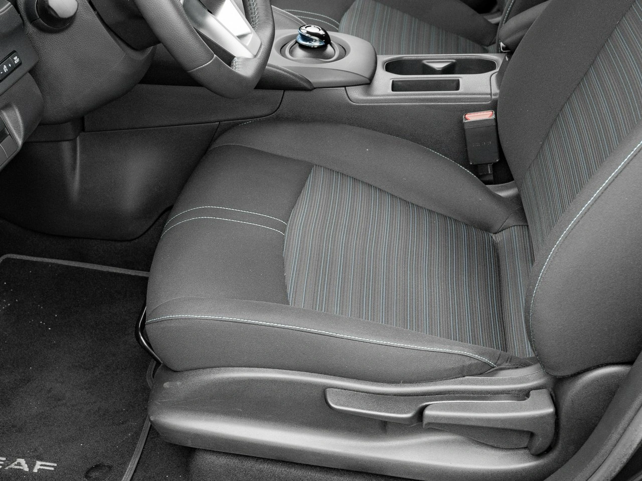 Nissan Leaf - Zdjęcie 12