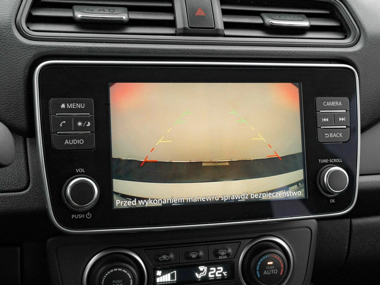 Nissan Leaf - Zdjęcie 24