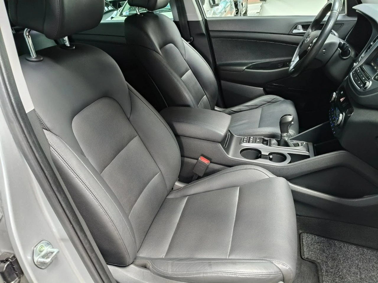 Hyundai Tucson - Zdjęcie 18