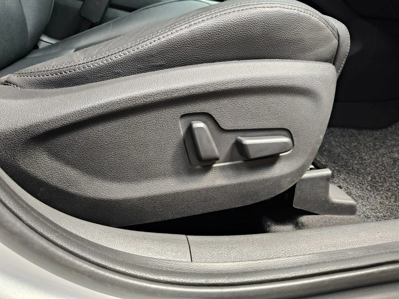 Hyundai Tucson - Zdjęcie 24