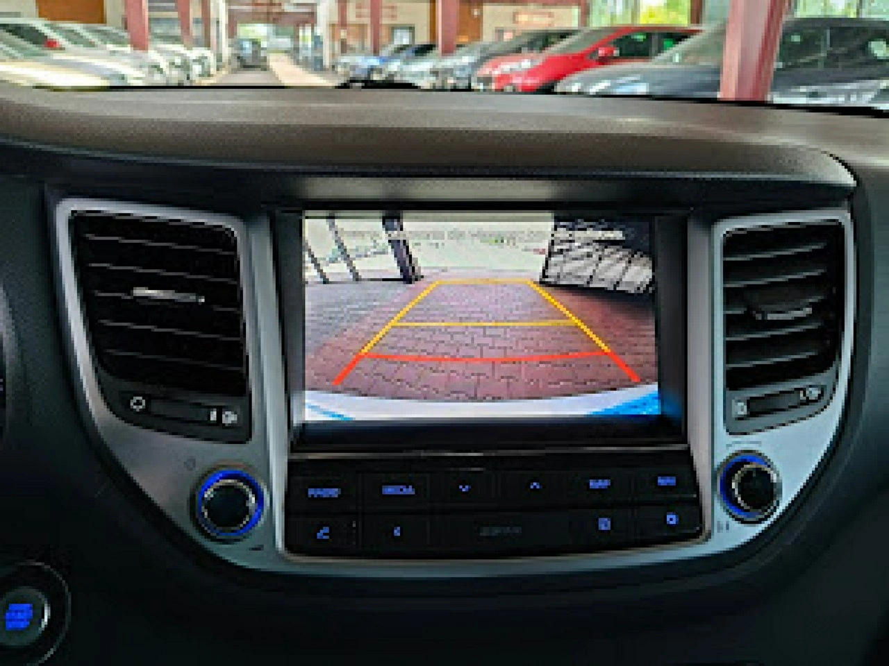 Hyundai Tucson - Zdjęcie 32