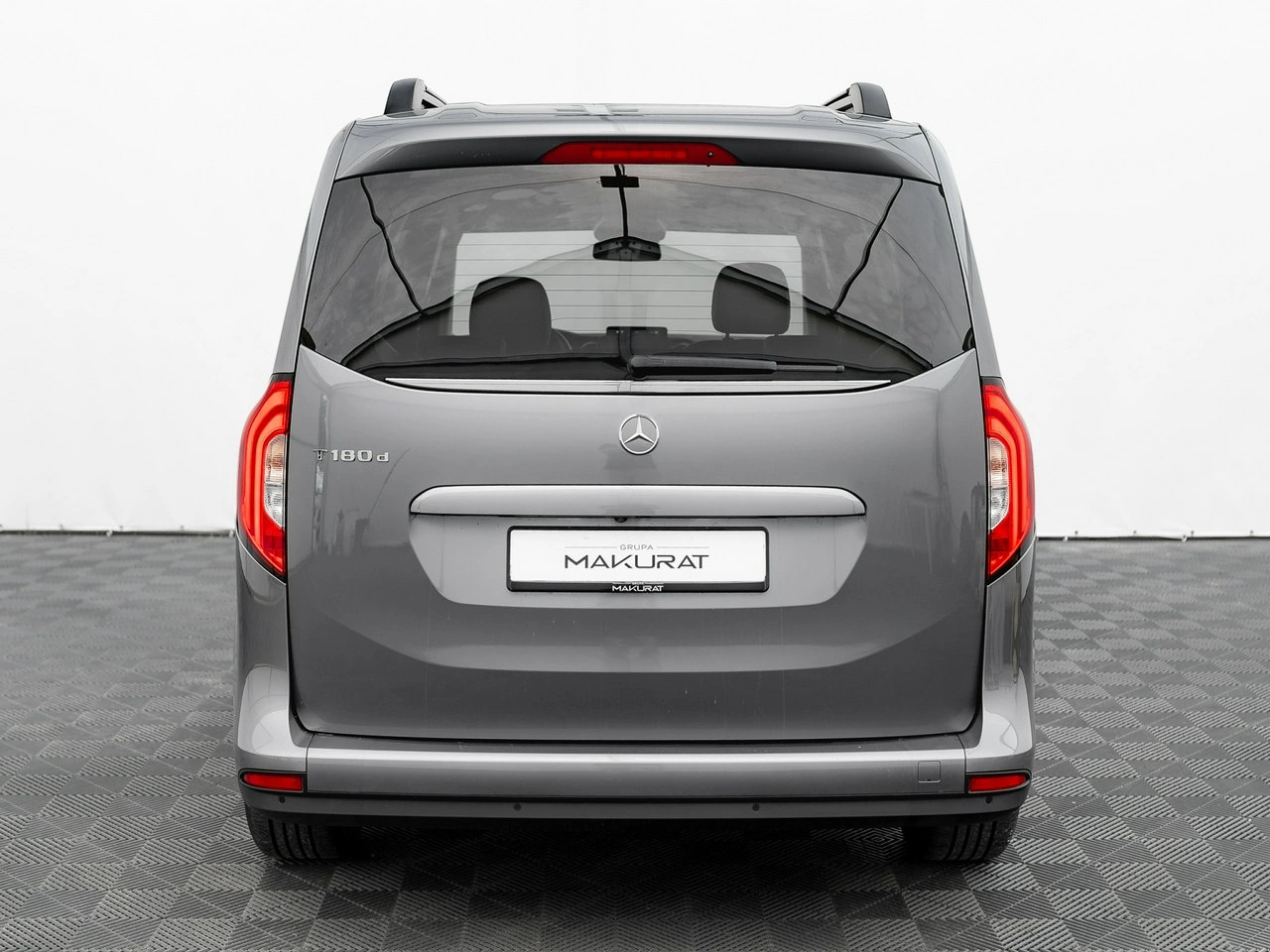 Mercedes T 180 d - Zdjęcie 9