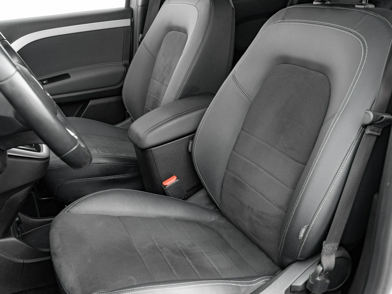 Mercedes T 180 d - Zdjęcie 13