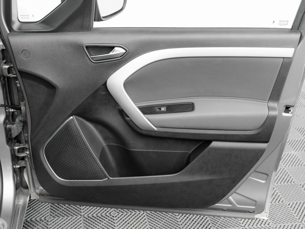 Mercedes T 180 d - Zdjęcie 25