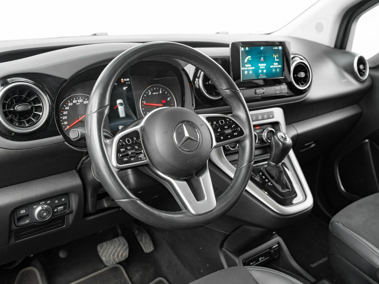 Mercedes T 180 d - Zdjęcie 5