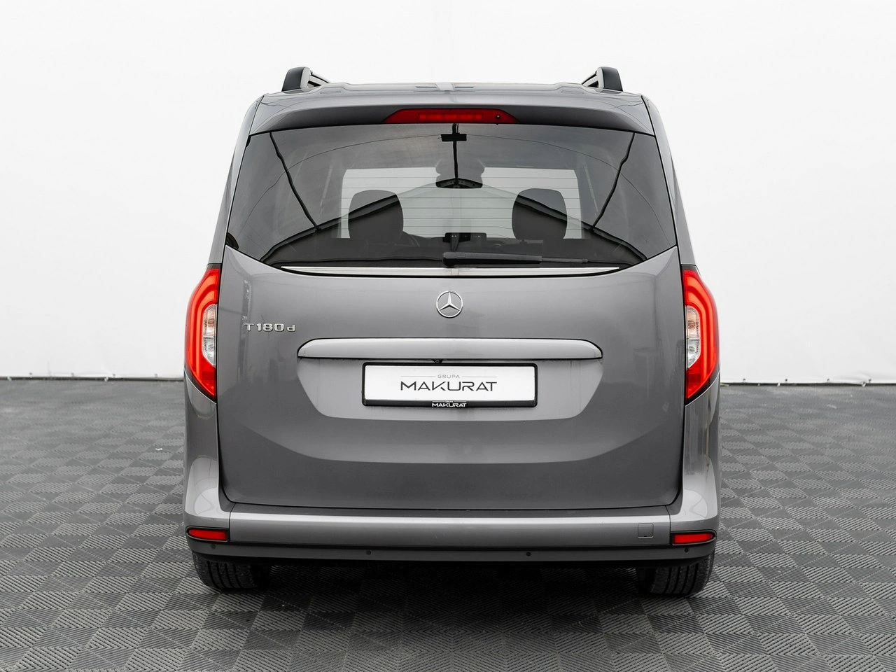 Mercedes T 180 d - Zdjęcie 8