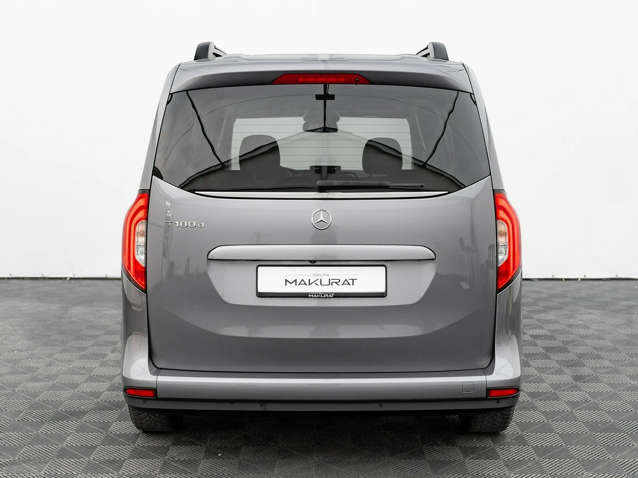 Mercedes T 180 d - Zdjęcie 9