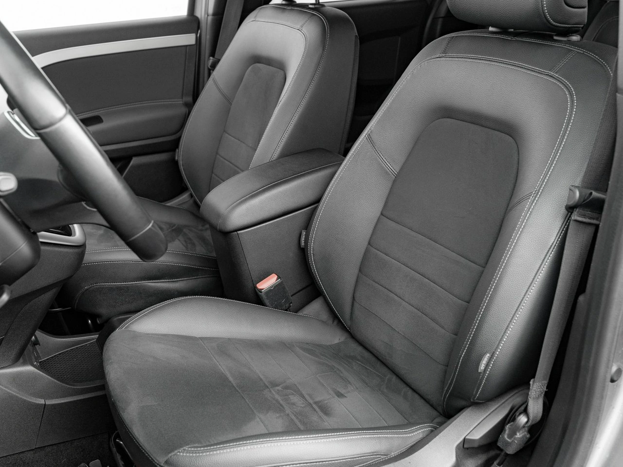 Mercedes T 180 d - Zdjęcie 13