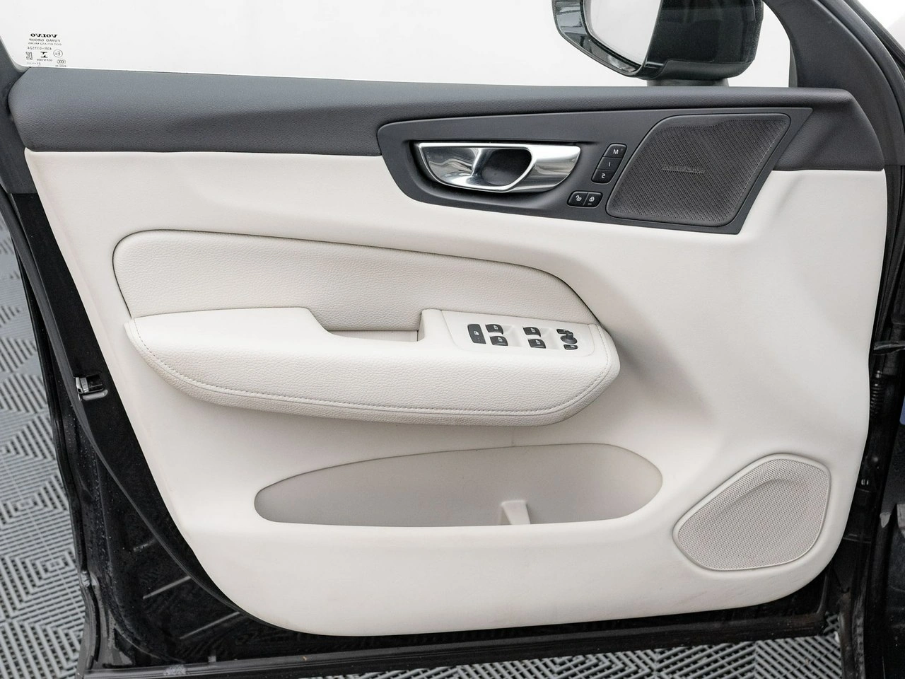 Volvo XC 60 - Zdjęcie 10