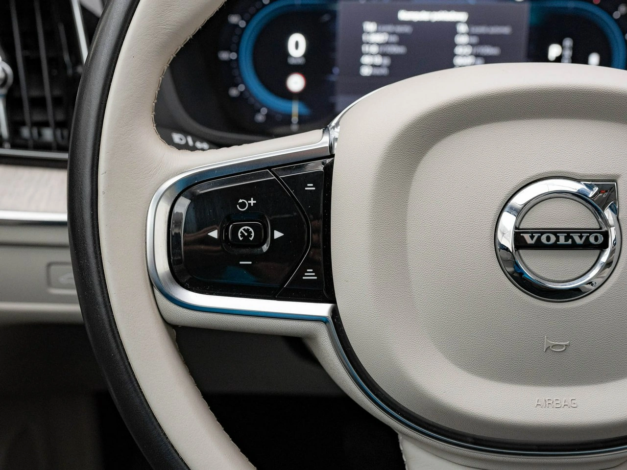 Volvo XC 60 - Zdjęcie 14