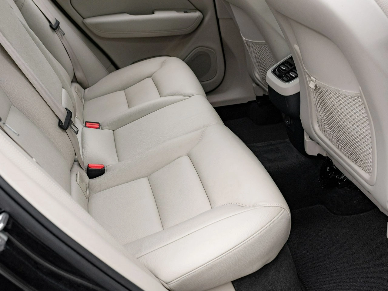 Volvo XC 60 - Zdjęcie 28