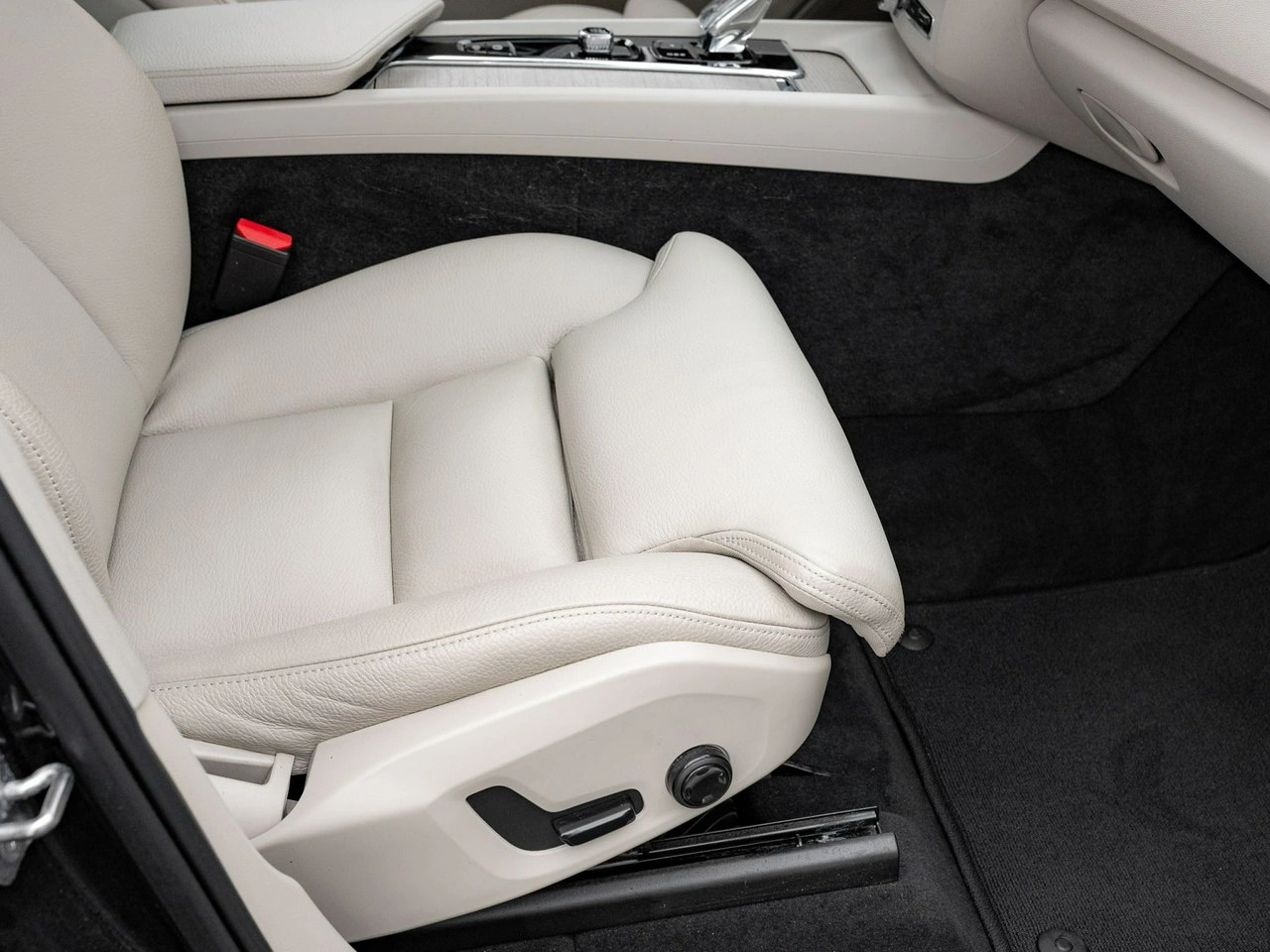 Volvo XC 60 - Zdjęcie 30